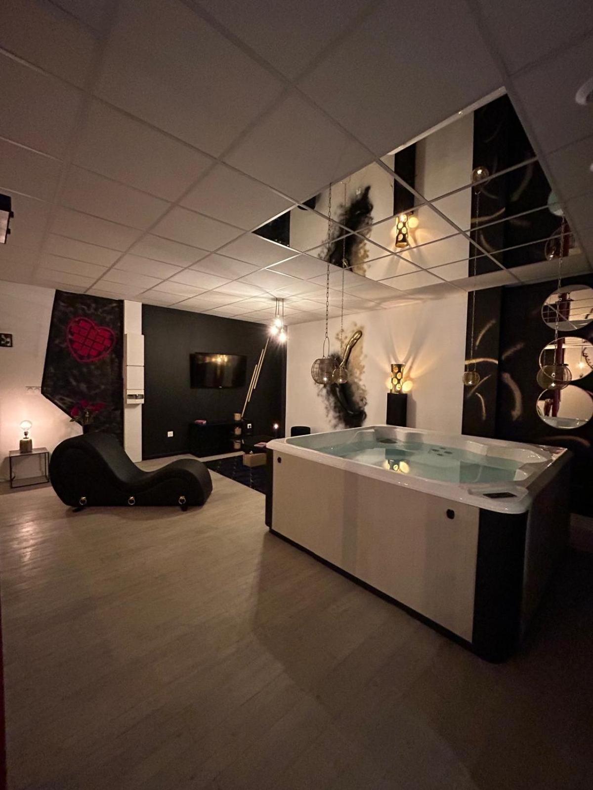 L'Escapade Sensuelle - La Love Room D'Epernay Exterior photo